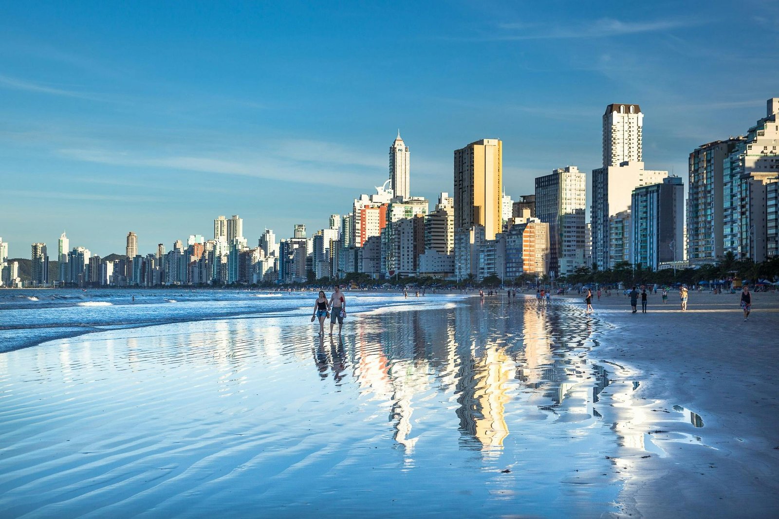 Horizonte promissor: investimentos imobiliários em Santa Catarina movimentam bilhões e atraem investidores